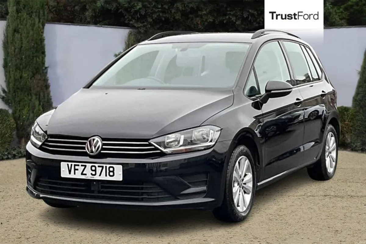 Volkswagen Golf SV 1.6 TDI 110 SE 5dr - Image 5