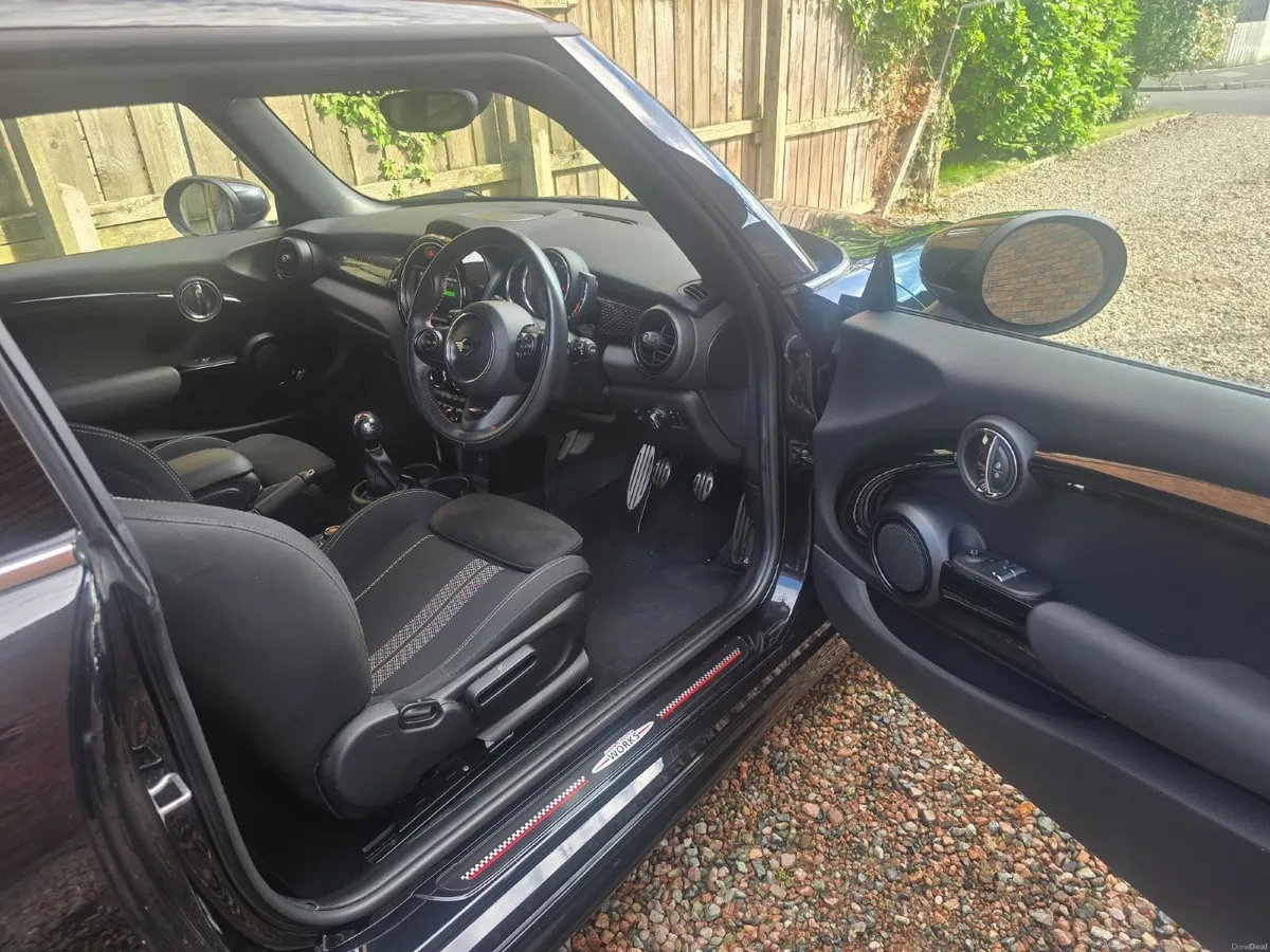 Mini Cooper S Sport - Image 5