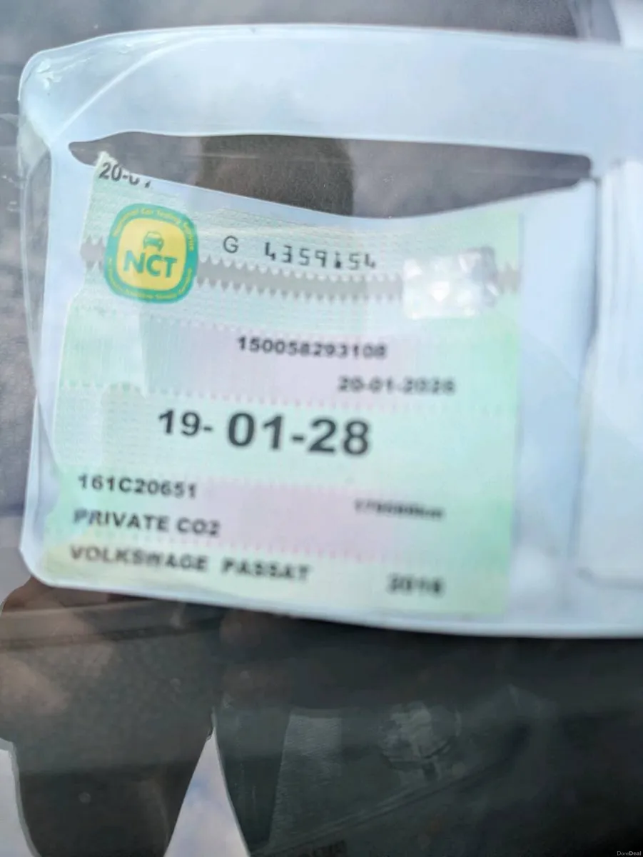 Volkswagen Passat - Image 2