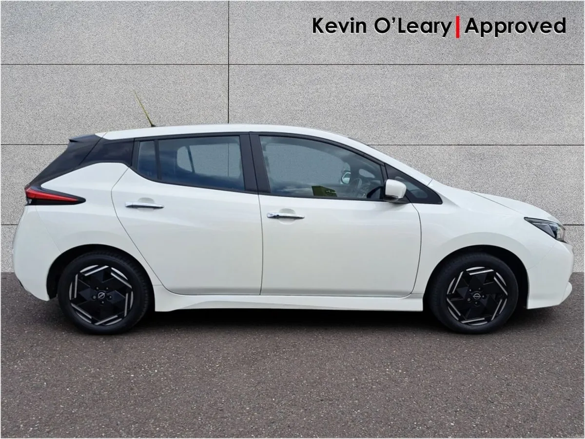 Nissan Leaf Acenta 150 Electric 40kWh - Image 6