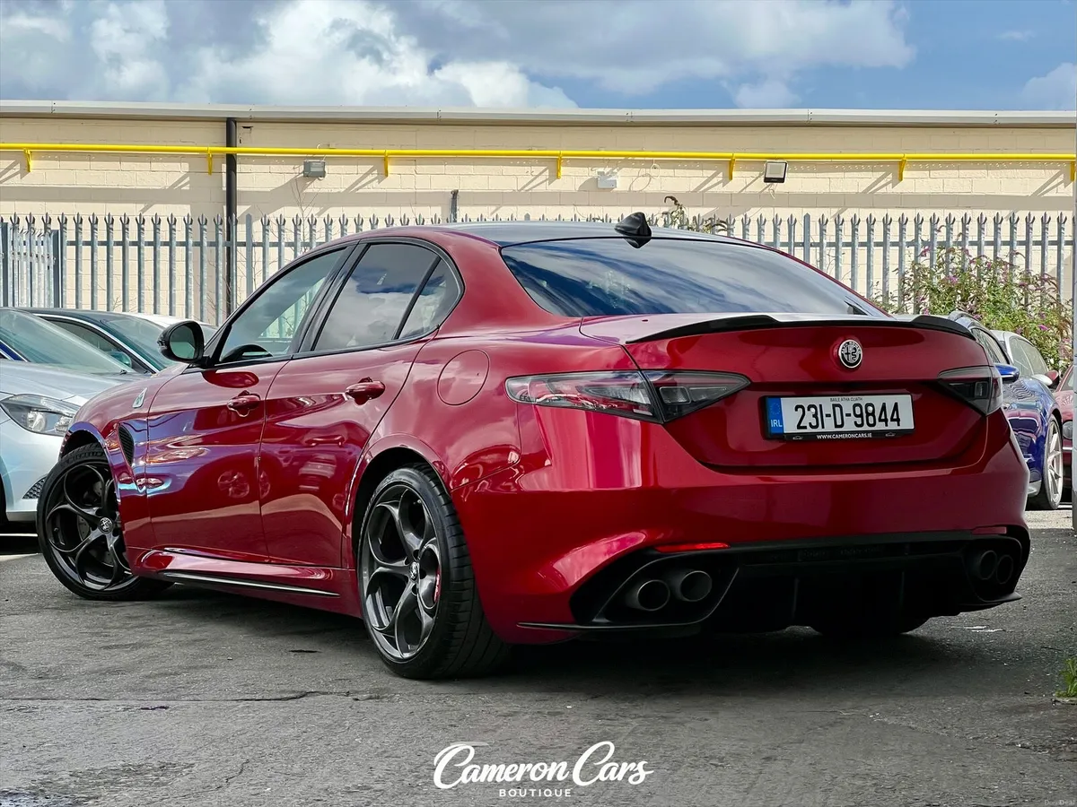 ALFA ROMEO QUADRIFOGLIO THE ITALIAN SUPERCAR 520hp - Image 2