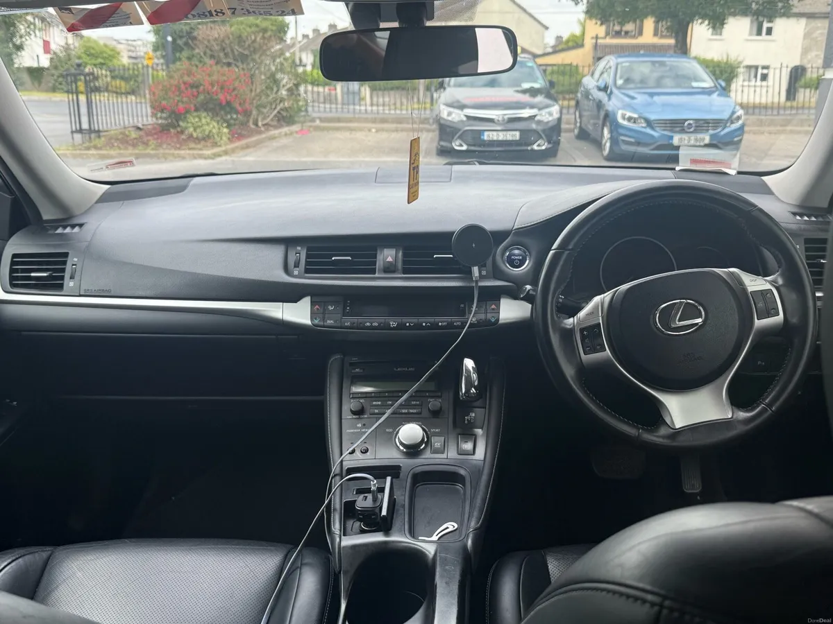 Lexus ct 200h hybrid - Image 3