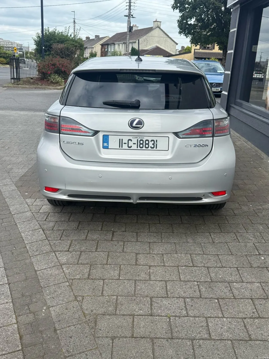 Lexus ct 200h hybrid - Image 1