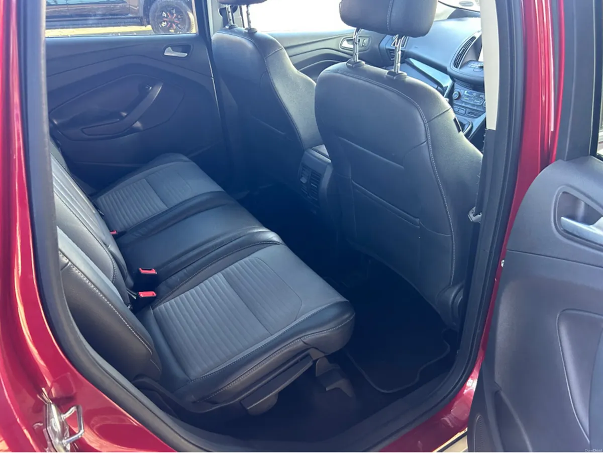 Ford Kuga TITANIUM 1.5 TDCI 120PS F FWD 4DR - Image 6
