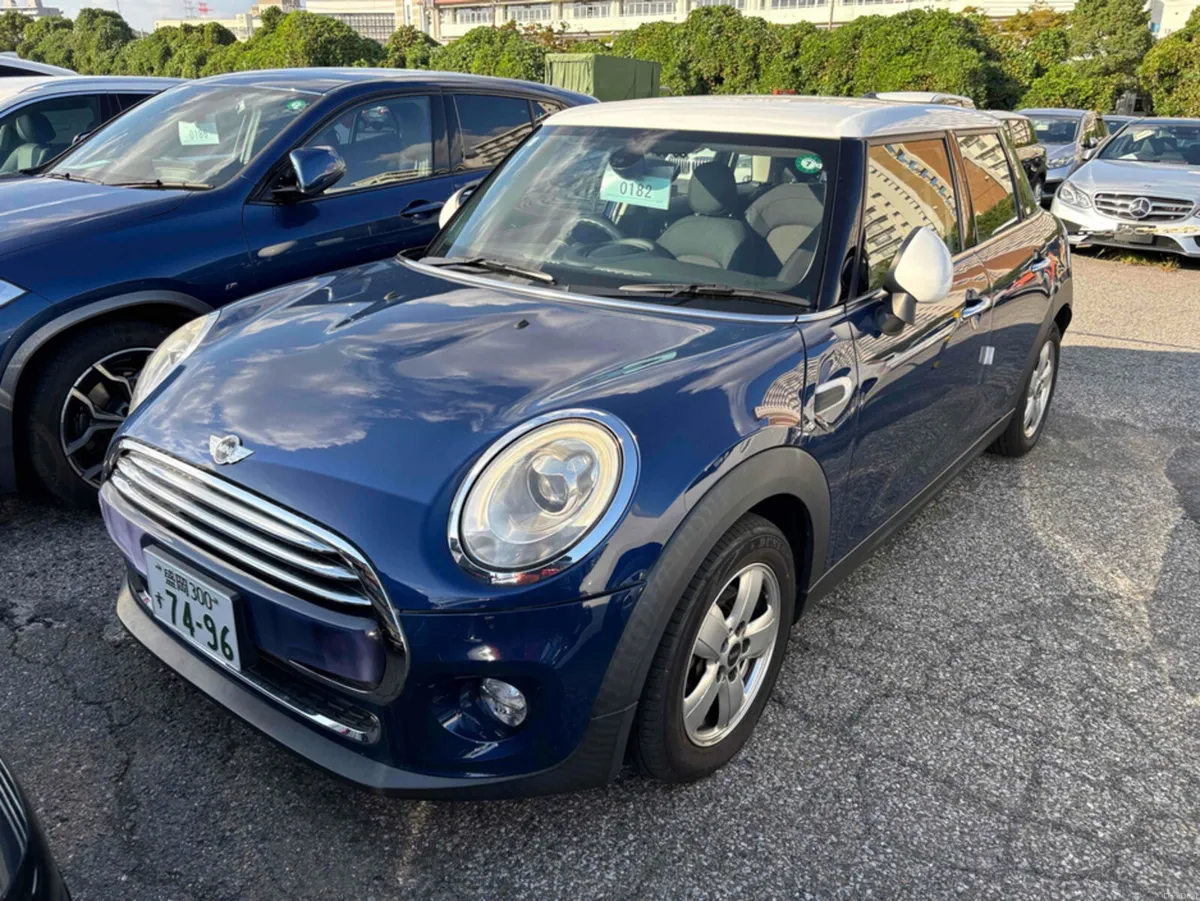 Mini Cooper MINI COOPER D AUTOMATIC - Image 1