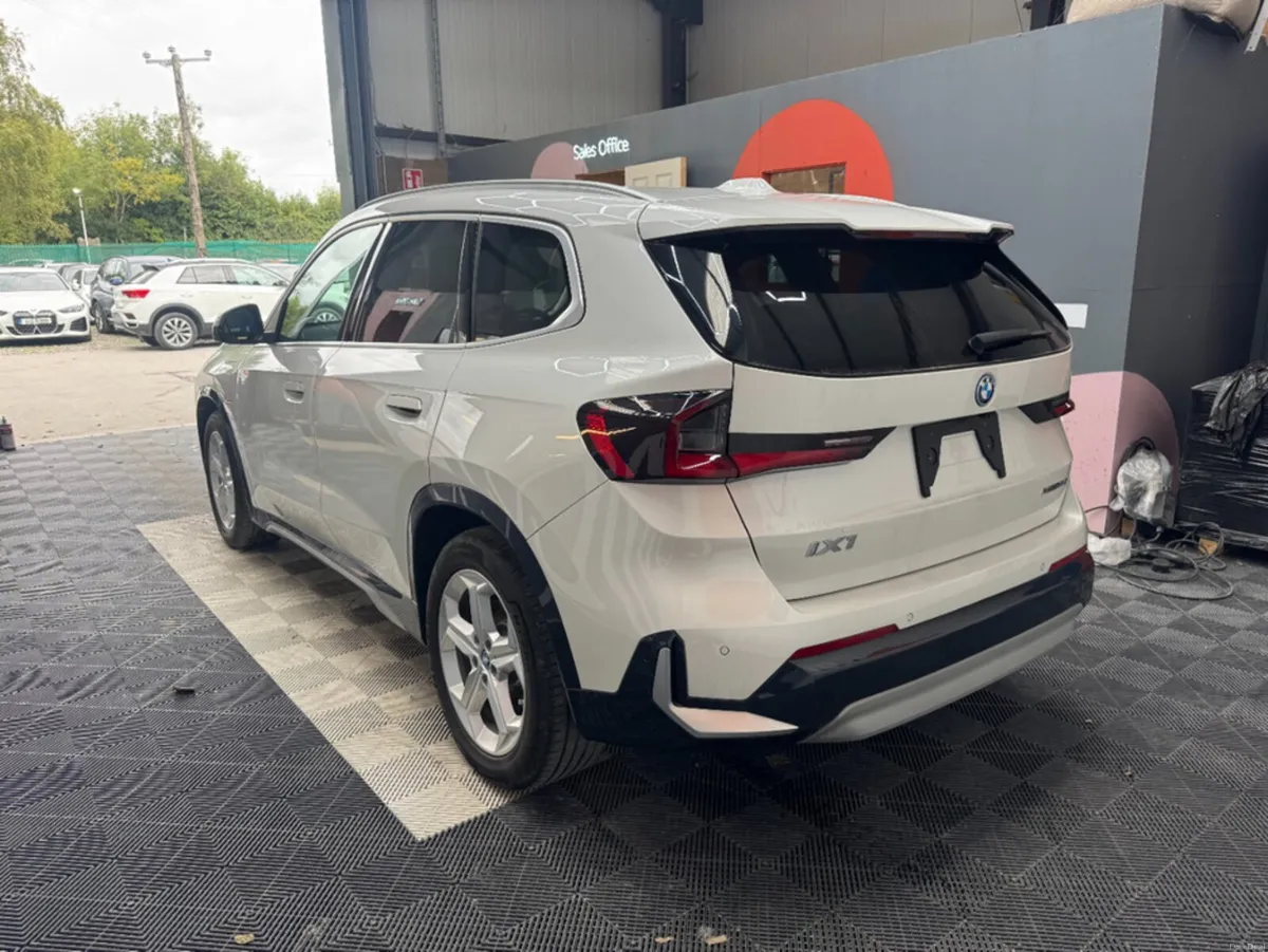 BMW iX1 2023 BMW IX1 4WD XDRIVE 30 X LINE AUTOMATI - Image 5