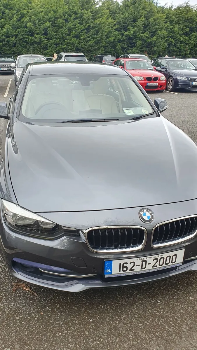 BMW 3-Series 2016 low mileage. - Image 4