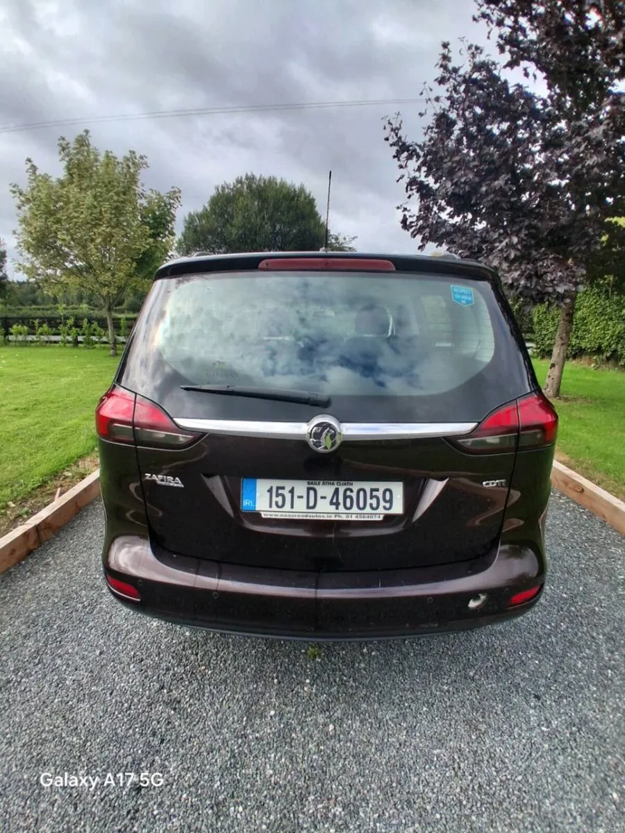 Car - Image 2