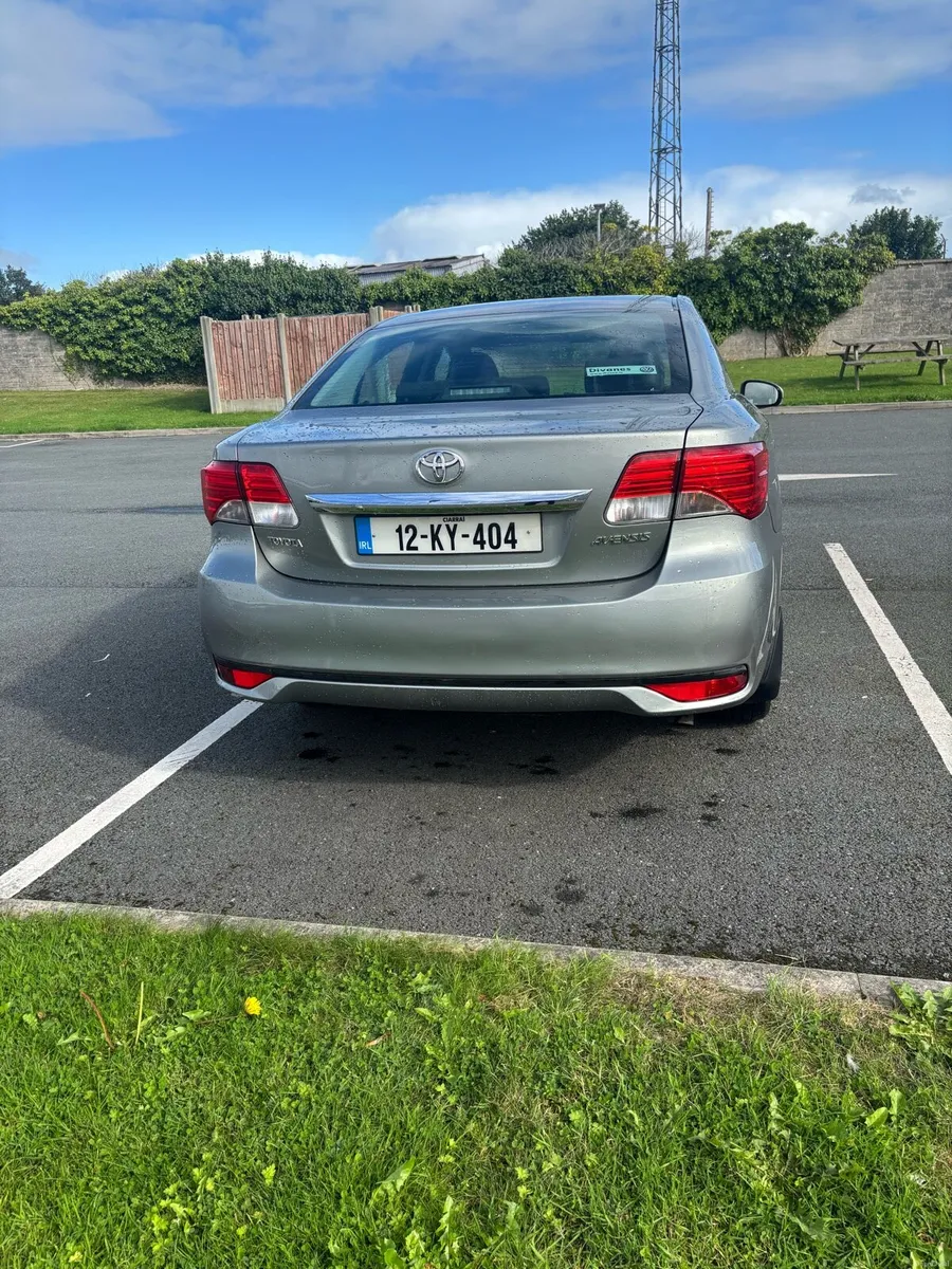 2012 Toyota Avensis - Image 5