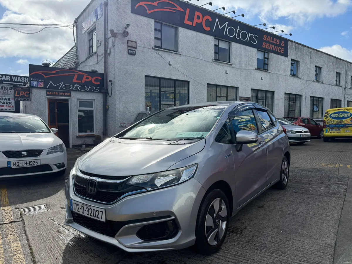 Honda Fit 2017 Auto Hybrid - Image 4
