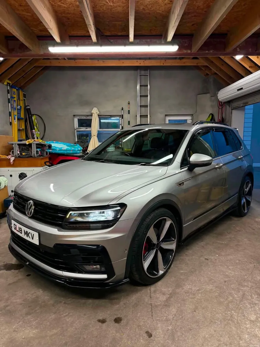 2019 Volkswagen tiguan r line - Image 1