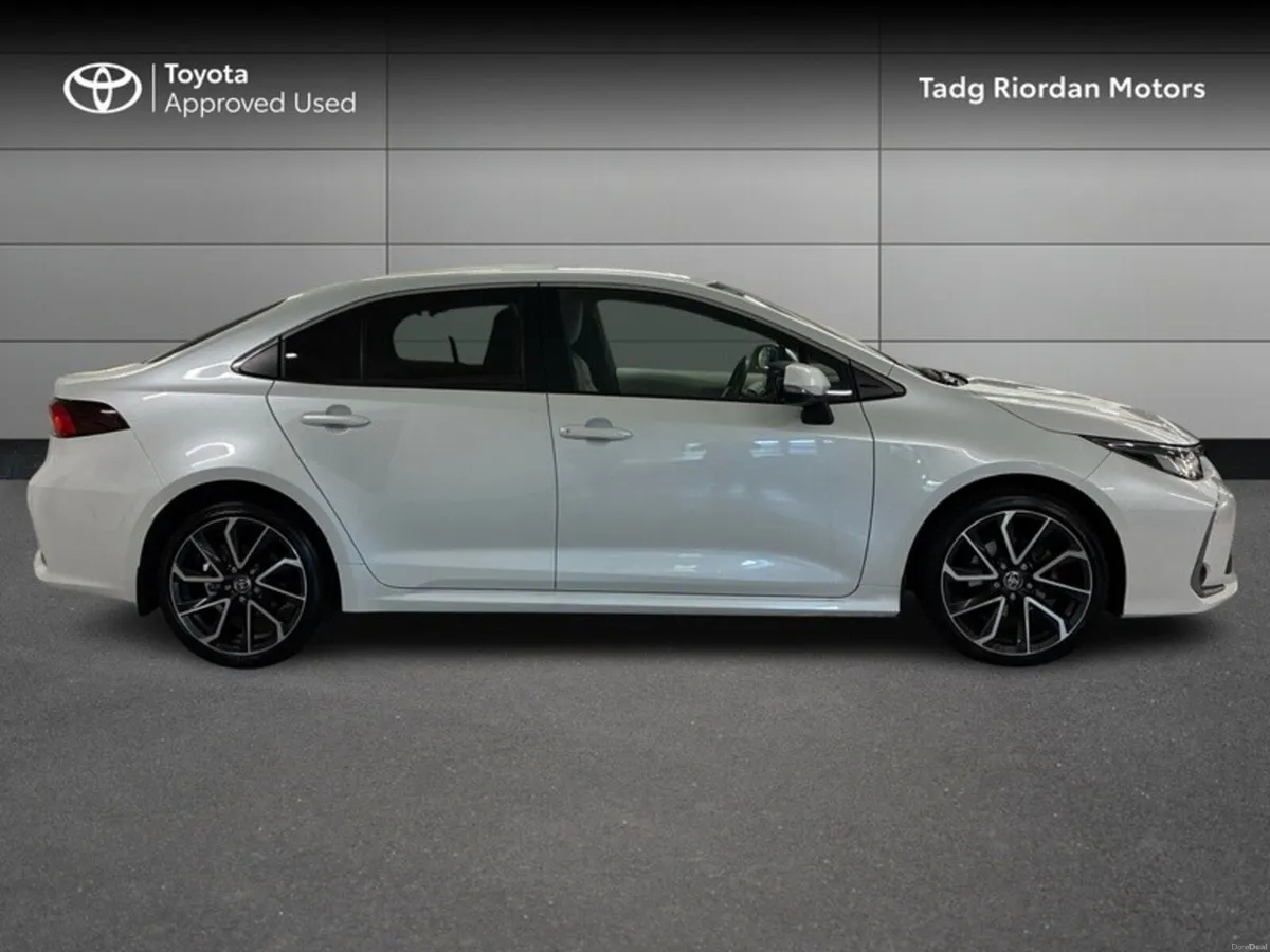 Toyota Corolla SOL SALOON - Image 3