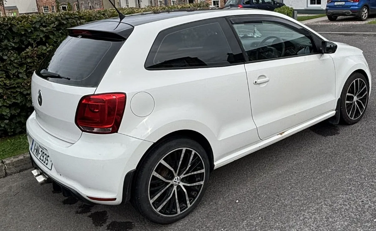 Volkswagen Polo 2011 - Image 3