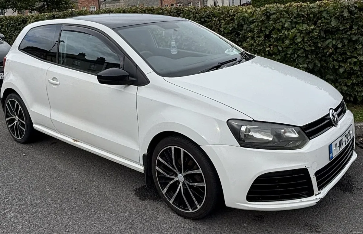 Volkswagen Polo 2011 - Image 1