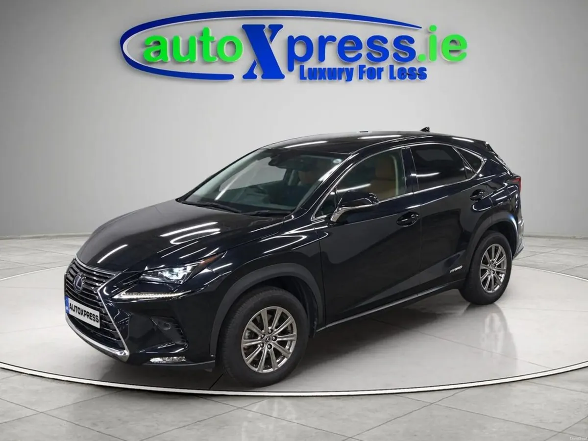 Lexus NX 2.5 Hybrid, Reversing camera, Automatic - Image 4