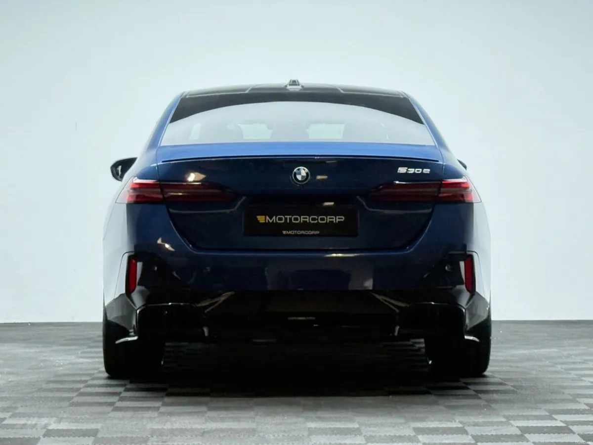 BMW 5-Series 530E M SPORT PRO - Image 6