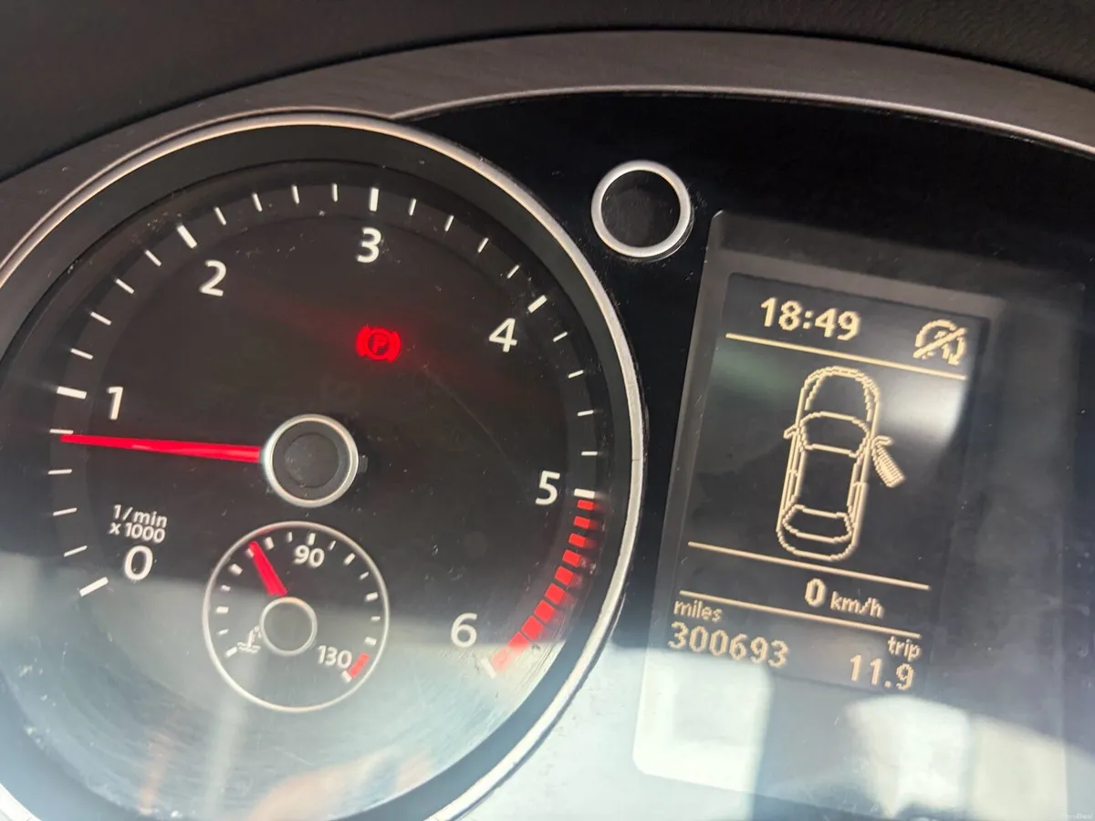 Volkswagen Passat 2012 - Image 6
