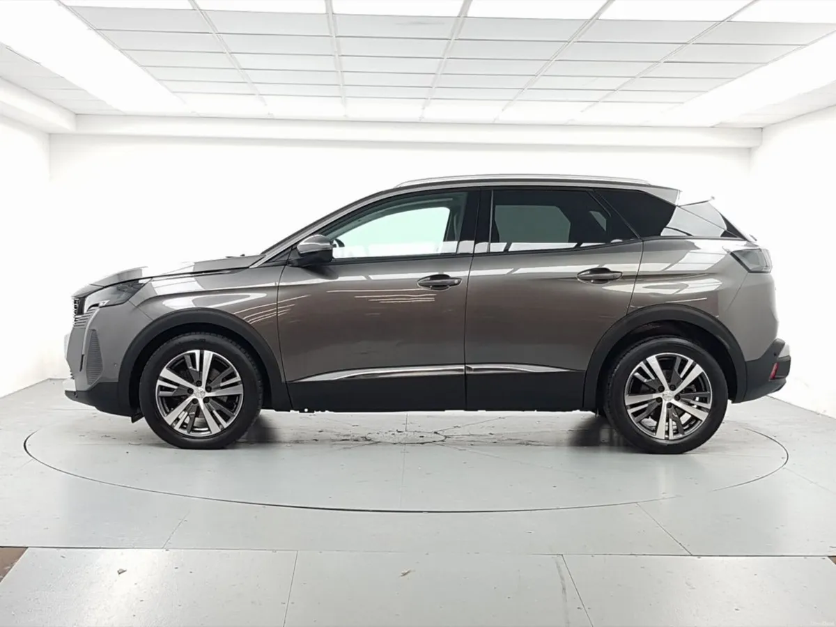 Peugeot 3008 1.2 PureTech 130bhp Allure - Image 5