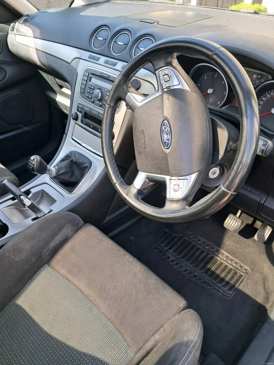 Ford S-Max - Image 2