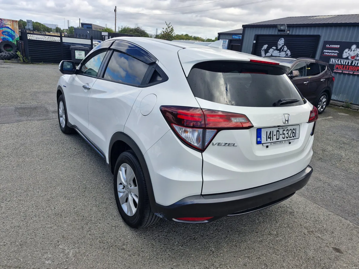 2014 Honda Vezel 1.5L Hybrid Low Miles Fresh Nct - Image 4
