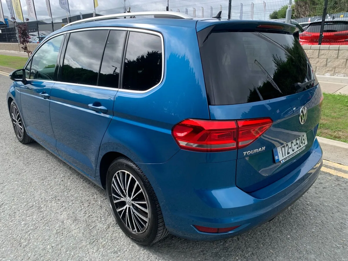 2017 Volkswagen Touran auto, Nctd 9/27, tax 8/26 - Image 3