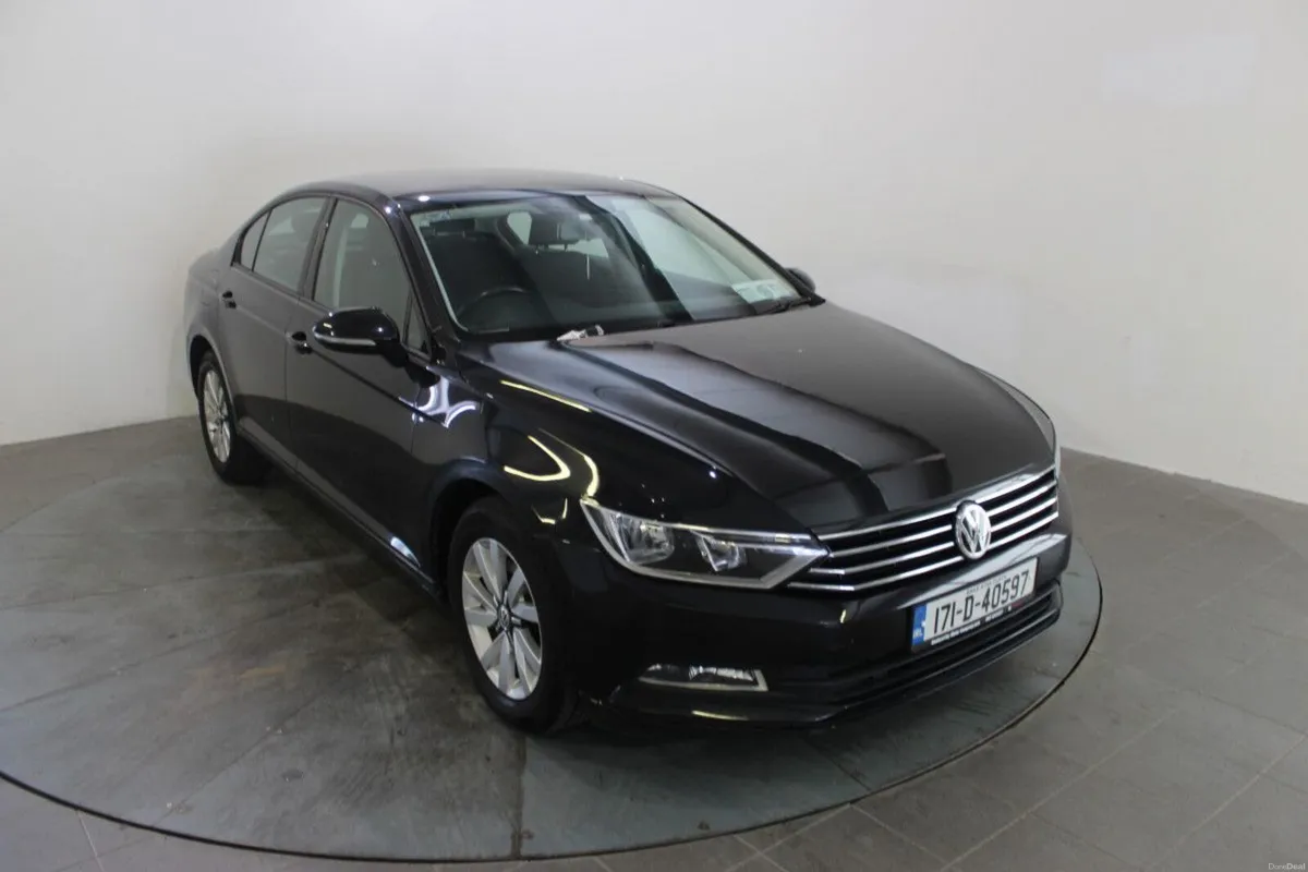 Volkswagen Passat 1.6 TDI DSG 120HP Trendline - TE - Image 1