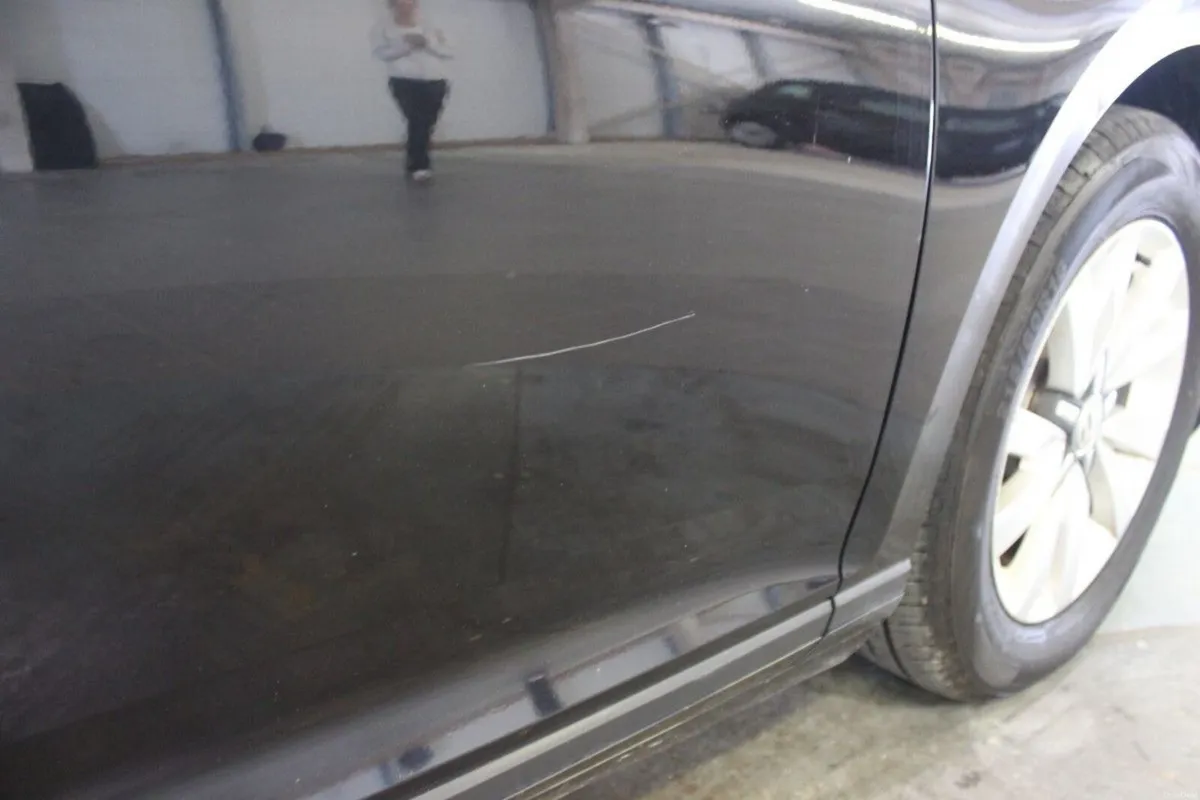 Volkswagen Passat 1.6 TDI DSG 120HP Trendline - TE - Image 3