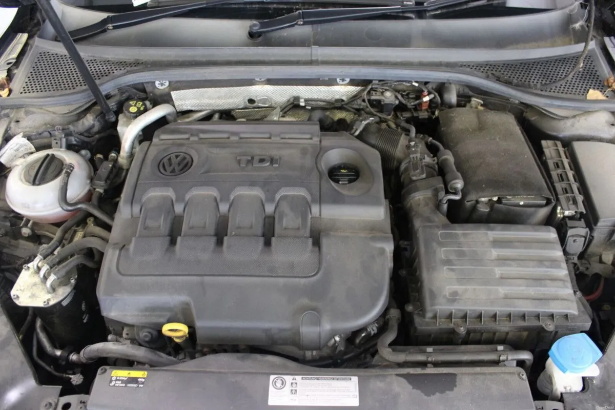 Volkswagen Passat 1.6 TDI DSG 120HP Trendline - TE - Image 5