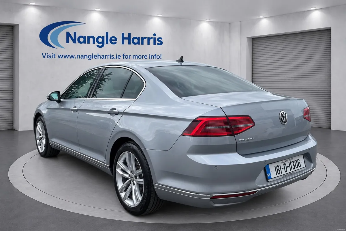 Volkswagen Passat Full Leather - Image 3