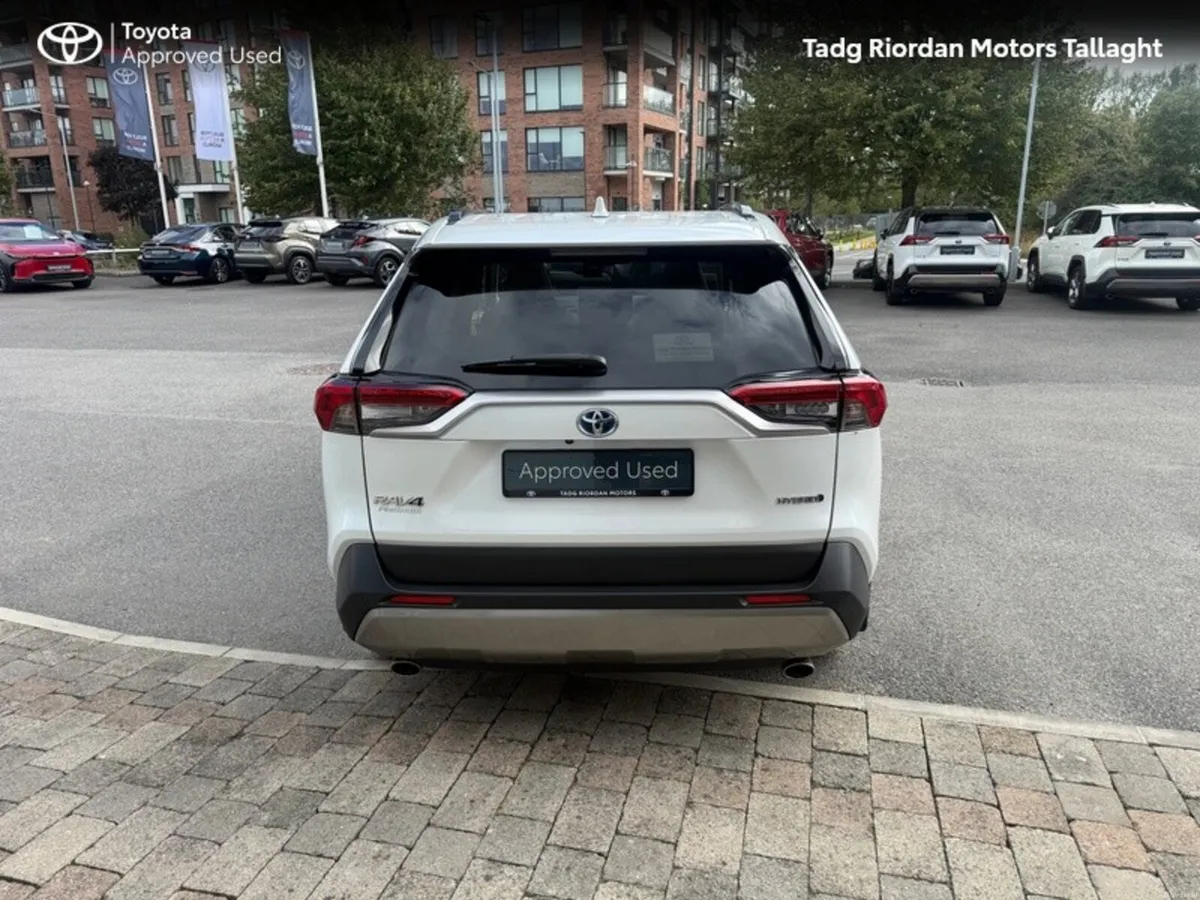 Toyota RAV4 RAV4 HYBRID PLATINUM FWD - Image 4