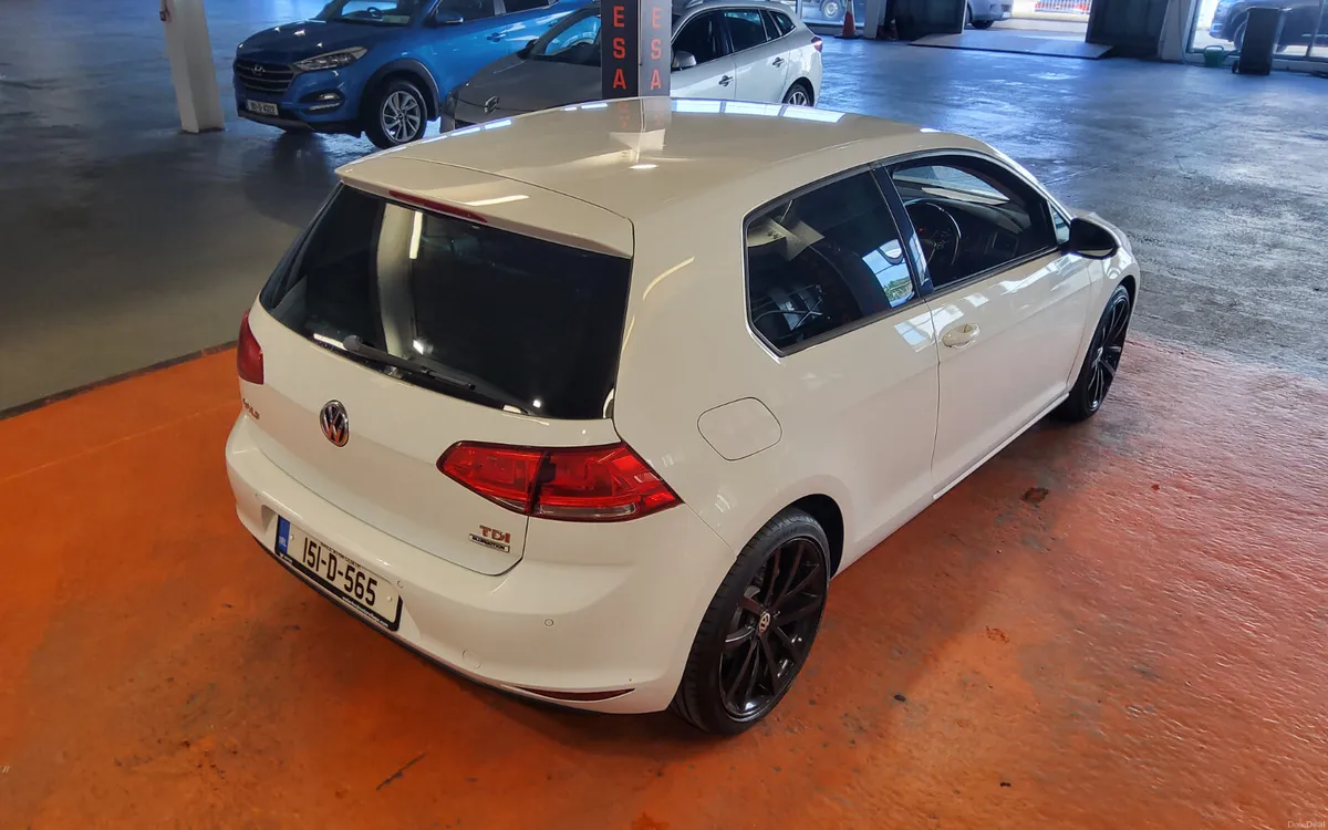 Volkswagen Golf 2015 - Image 2