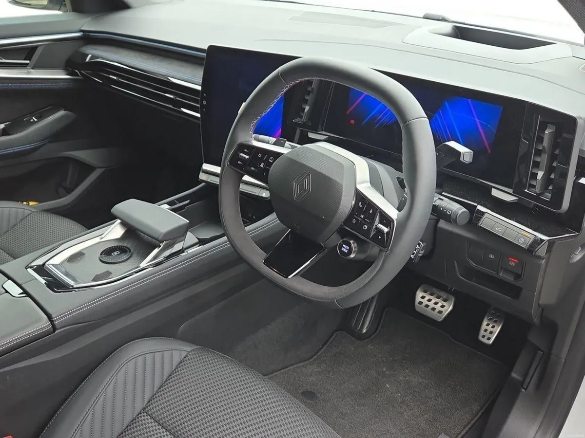 Renault Austral techno esprit Alpine E-Tech 200 Au - Image 6