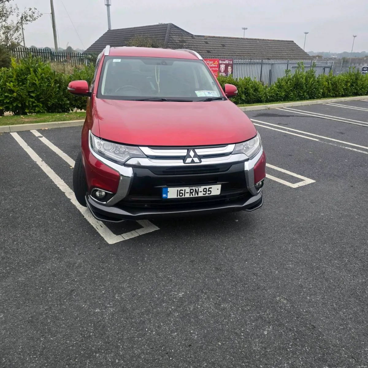 Mtsubishi  outlander 7 seater - Image 2