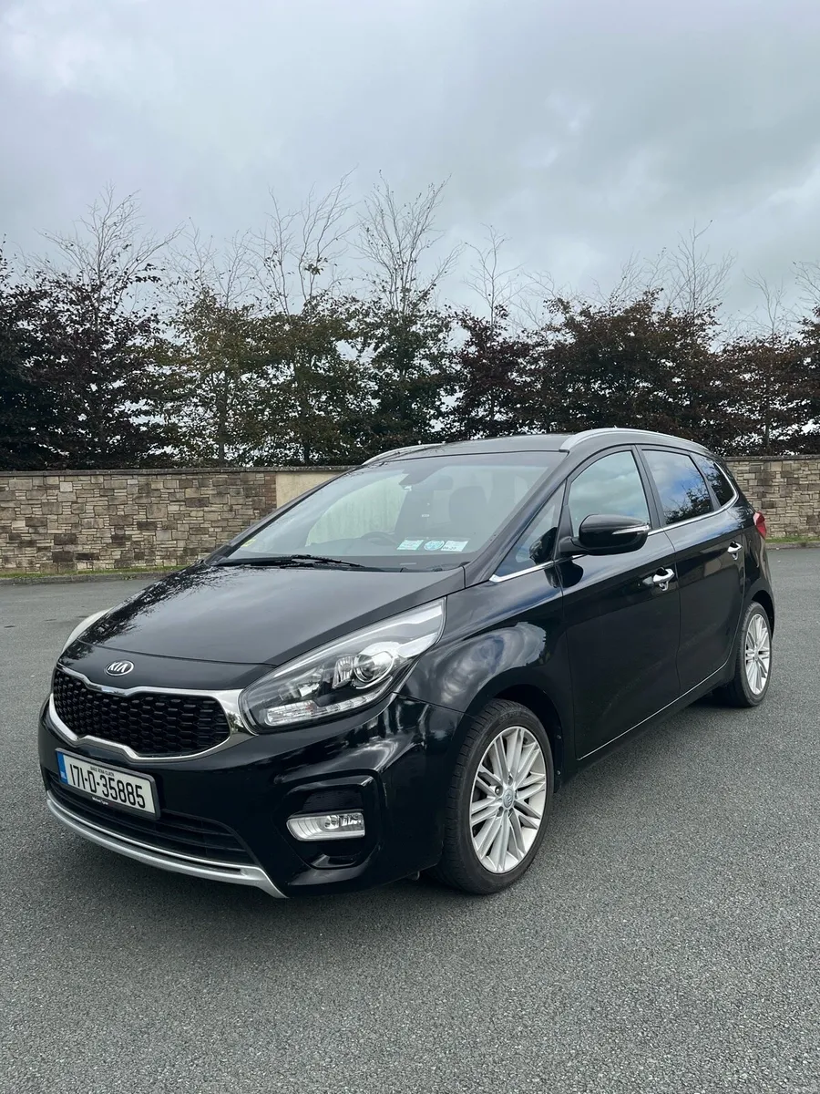 Kia Caren 2017 -Extremely Low Mileage 82K KMS- - Image 3