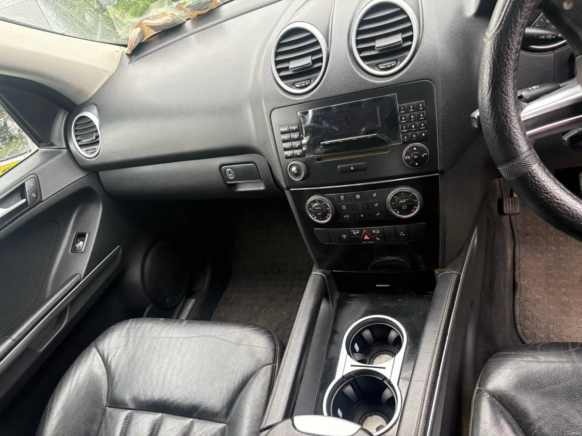 2008 Mercedes-Benz ML 320 CDI 4MATIC - Image 6