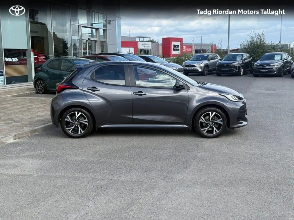 Toyota Yaris Yaris Hybrid 115 L-SPORT - Image 3