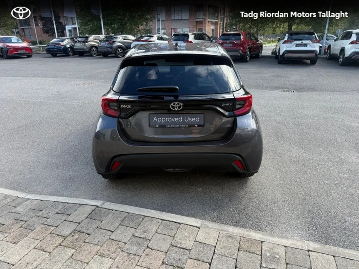 Toyota Yaris Yaris Hybrid 115 L-SPORT - Image 4