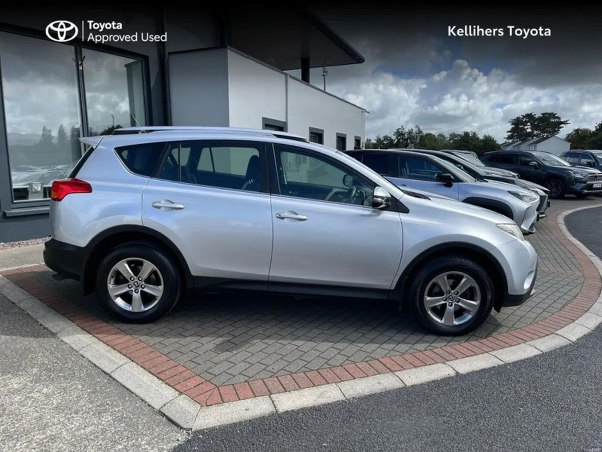 Toyota RAV4 RAV4 2.0D4D LUNA 2WD - Image 3