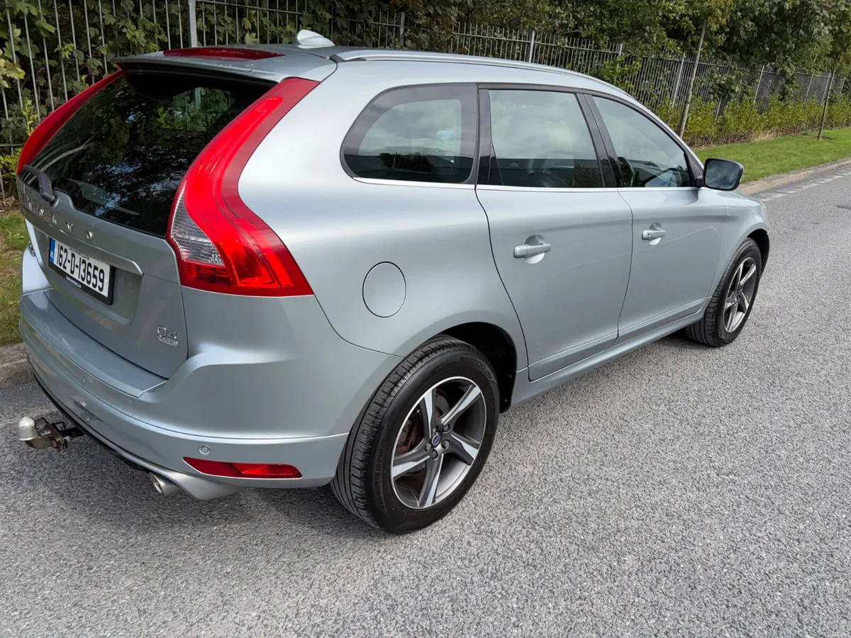 Volvo XC60 2016 R-DESIGN AUTOMATIC FVSH - Image 4