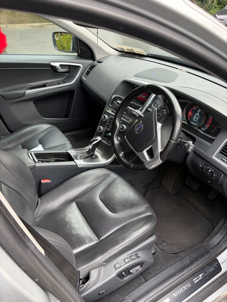 Volvo XC60 2015 - Image 6