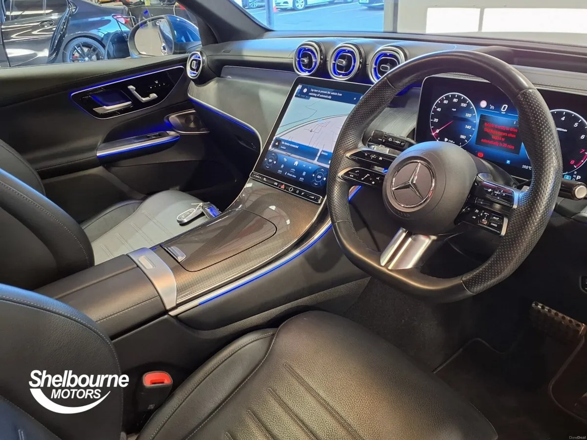 Mercedes-Benz Glc GLC 300 4Matic AMG Line Premium - Image 4