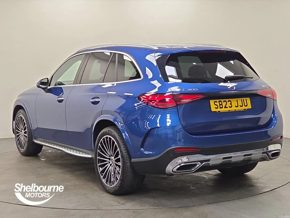 Mercedes-Benz Glc GLC 300 4Matic AMG Line Premium - Image 2