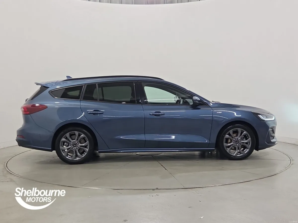 Ford Focus 1.0 EcoBoost ST-Line 5dr - Image 3