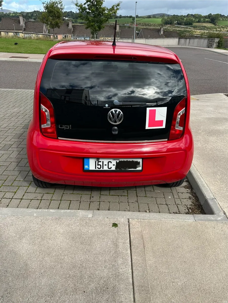 Volkswagen UP - Image 4