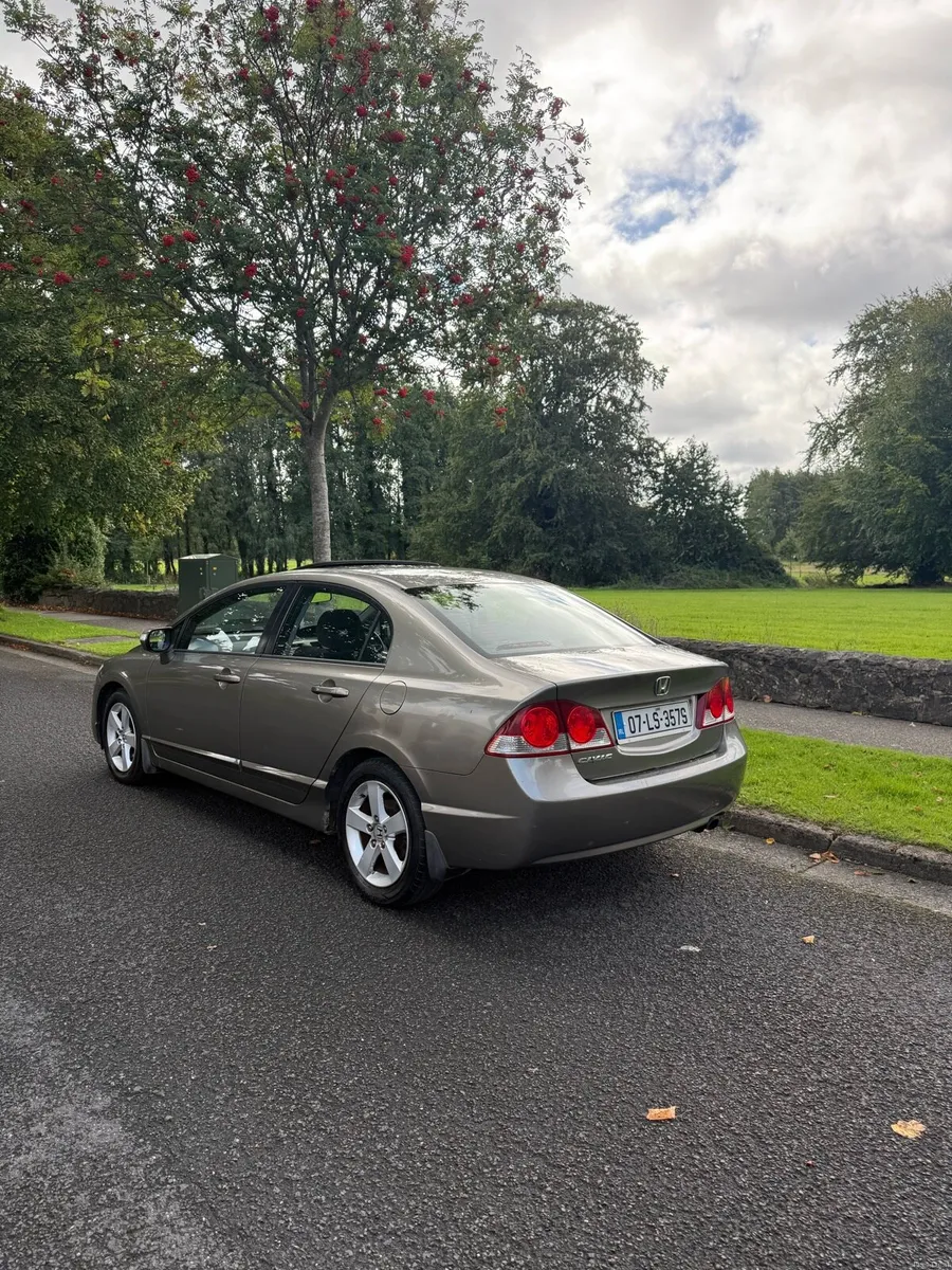 HONDA CIVIC i-VTEC  NCT 09/27 - Image 3