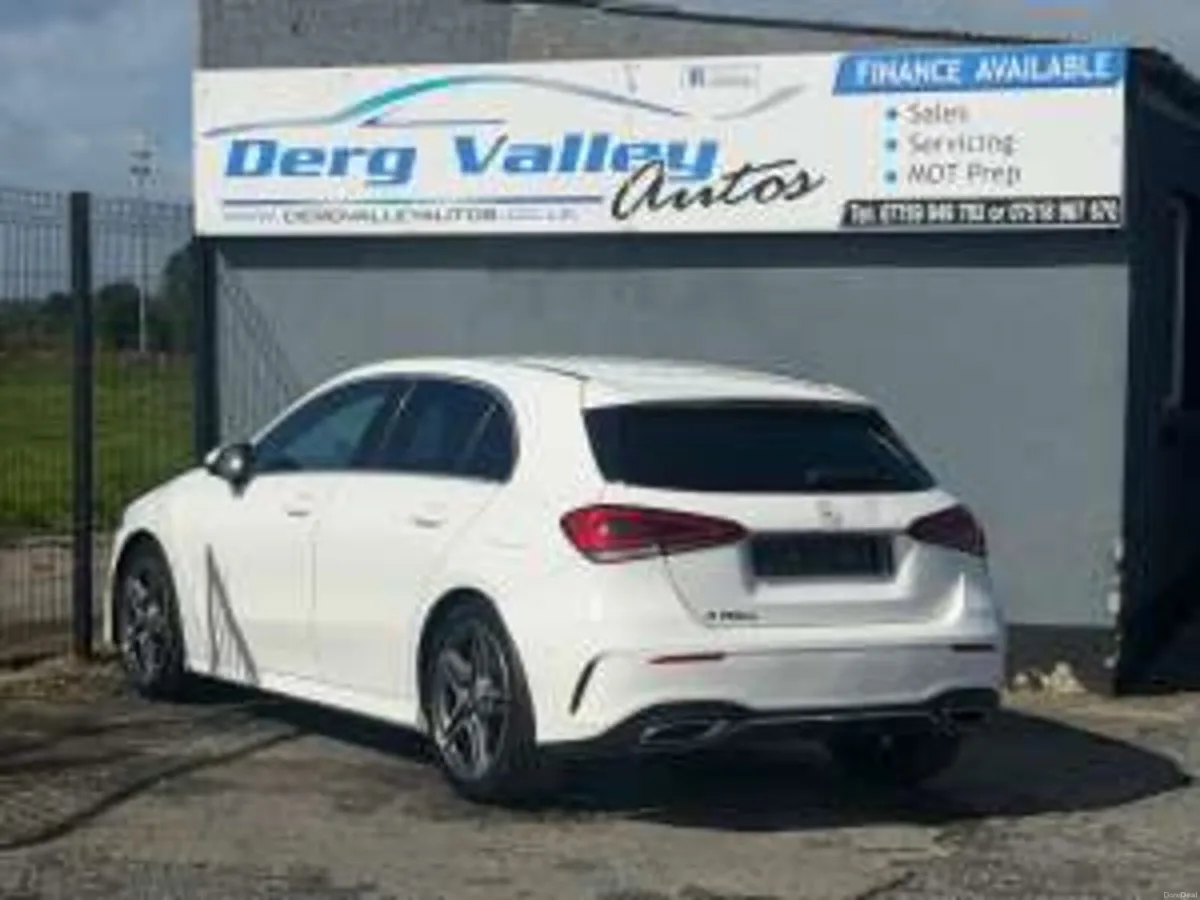 MERCEDES-BENZ A-CLASS 1.5 A 180 AMG Line Executive - Image 4