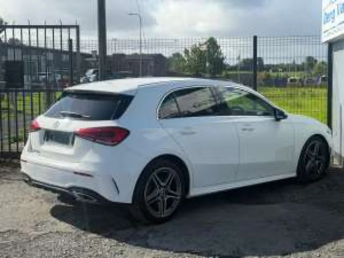 MERCEDES-BENZ A-CLASS 1.5 A 180 AMG Line Executive - Image 6
