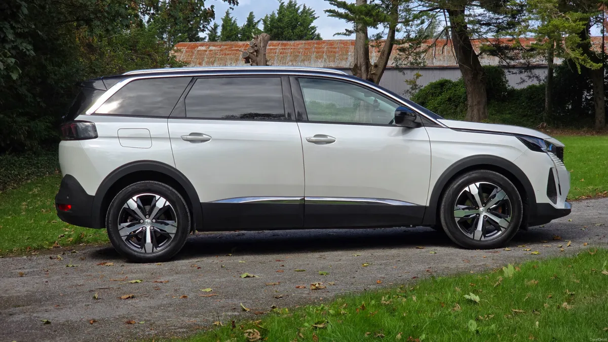 🔥2021 Peugeot 5008 Allure 7 Seats Full Leather 🔥 - Image 4