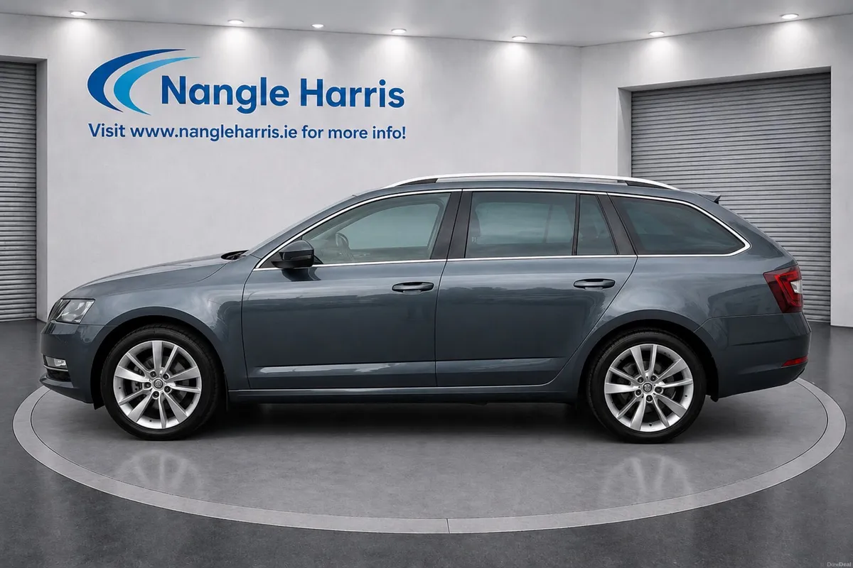 Skoda Octavia 1.6 DSG. LOW KMS - Image 2