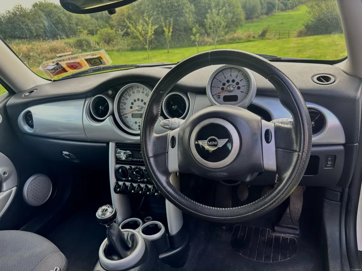 Mini Cooper - Image 5